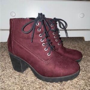 Women booties size 8